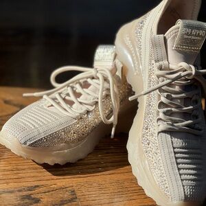 Steve Madden Beige and Gold Women's Sneakers